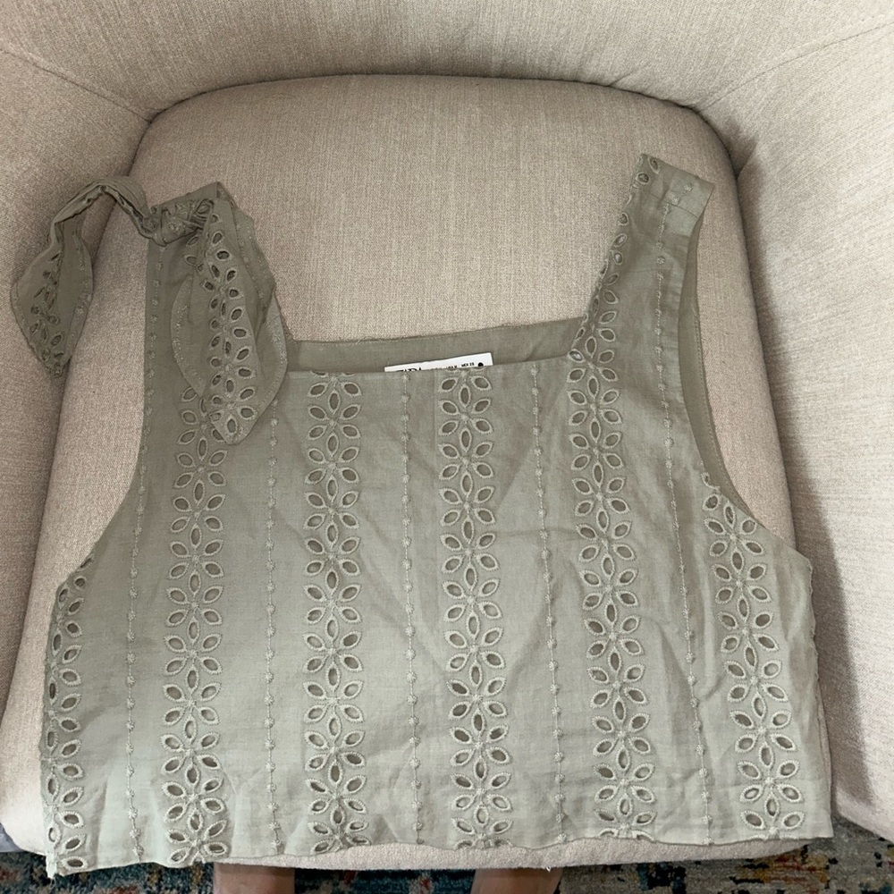 Zara bow-shoulder crop tank